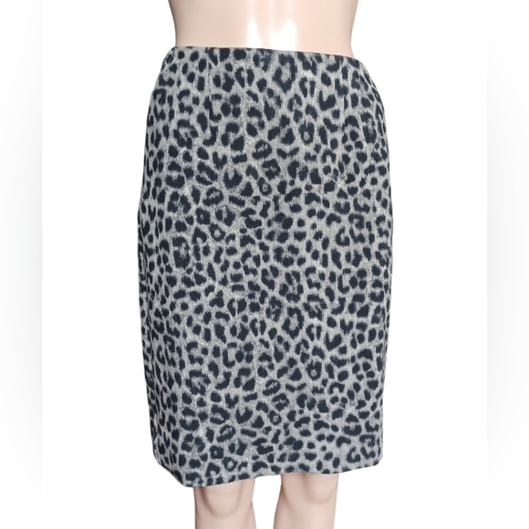 CAbi Womens Brown Black Leopard Animal Print Pencil Skirt Knee Length Size 0 - Picture 2 of 9